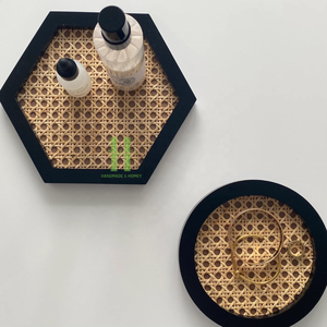 Plateau de service en bambou écologique le plus vendu en gros avec plateau rond en laque bleue avec poignée emballage OEM personnalisé Vietnam - Product Image 6