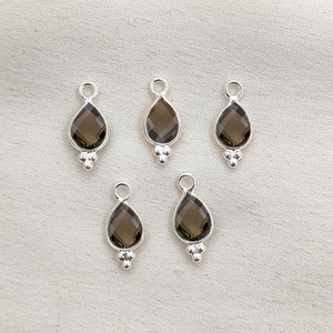จี้หินควอตซ์สโมกี้ทรงลูกแพร์แบบฝังขอบเงินแท้ งานแฮนด์เมด หินควอตซ์สโมกี้ทรงบริโอเล็ตต์ สำหรับทำเครื่องประดับ จี้ขายส่ง - Product Image 1