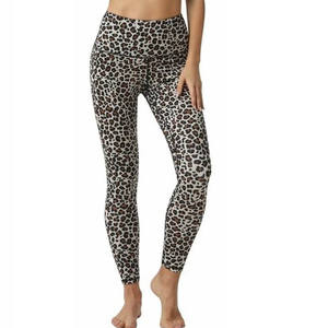 Mallas de yoga sólidas de cintura media para mujer, ropa de gimnasio de alta calidad, transpirable y de secado rápido, bajo MOQ, servicio OEM - Product Image 1