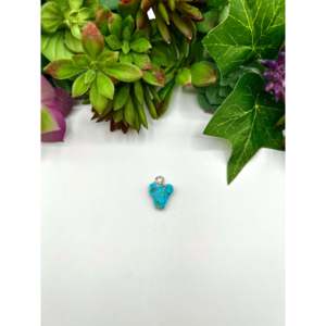 Breloques et composants de bijoux en argent sterling et turquoise de Mohave, fabriqués par les Navajo - Product Image 1