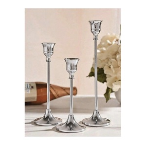 Portavelas artístico de Metal, agrega un atractivo elegante a la decoración del hogar con una exhibición de velas decorativa moderna - Product Image 3