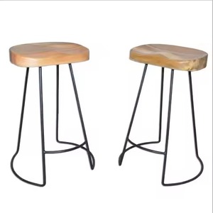 Tabouret et chaise de bar modernes en métal noir avec structure géométrique en treillis métallique pour bistro, café, îlot de cuisine - Product Image 6