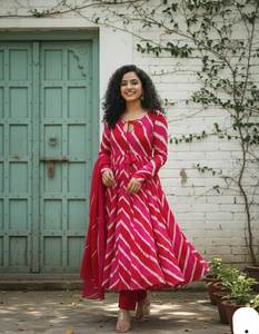 Memperkenalkan Setelan Kurti Georgette Sutra Leheriya Baru Kami untuk Wanita - Pakaian Tradisional untuk Pesta & Kantor Sehari-hari Berbagai Warna - Product Image 4