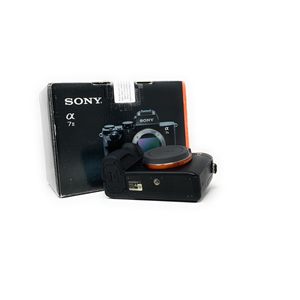 Appareil photo numérique hybride A7 II (boîtier nu) – Appareil photo plein format haute résolution avec capteur CMOS – Appareil photo reflex numérique - Product Image 1