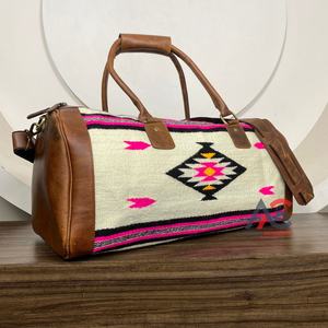 2025 accesorios de viaje bolsas de viaje al aire libre manta de sillín personalizada bolsa de Gimnasio Deportivo para mujeres bolsas de lona de cuero genuino bolsas de noche - Product Image 1