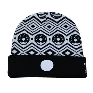 Bonnet unisexe en tricot personnalisé de haute qualité, impression numérique, tissu courant, logo personnalisé, marque privée, vente chaude en hiver - Product Image 1