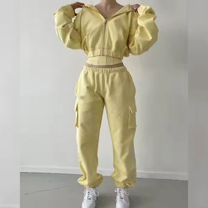 2025 personalizado en blanco de lana de las mujeres de dos piezas Crop Top pantalones de chándal al por mayor conjunto de chándales - Product Image 6
