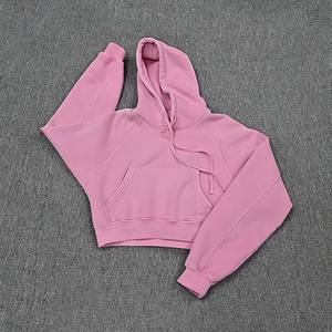 Nouveau style de sweat à capuche court de haute qualité avec logo personnalisé pour femmes, sweat court à la mode délavé à l'acide, couleurs unies, polaire 420gsm, sweat à capuche pour femmes - Product Image 1