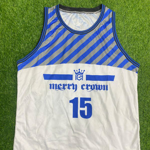 Maillot de basket-ball de haute qualité 100% polyester nouveau style motif solide respirant avec logo de nom d'équipe personnalisable sur le devant - Product Image 2