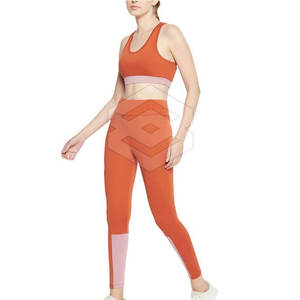 Conjunto de yoga personalizado ligero para mujer, ropa deportiva de patrón sólido para deportes al aire libre, mallas y sujetador de talla grande - Product Image 1