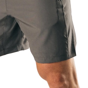 กางเกงขาสั้นกีฬาผู้ชายขายดี ผ้าสแปนเด็กซ์ผสมคอตตอน ใส่สบาย กันน้ำ ระบายอากาศ เอวสูง ซิปหน้า แห้งเร็ว สำหรับฤดูใบไม้ร่วง - Product Image 6