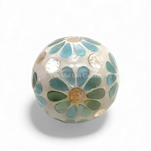 Elegante Bola de Nácar Hecha a Mano para Centro de Mesa y Decoración Navideña de Vietnam - Product Image 2