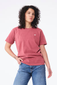 T-shirt unisexe en jersey de coton rouge, col rond, finition lavée douce, manches courtes, coupe classique, pour la production de vêtements en gros - Product Image 2
