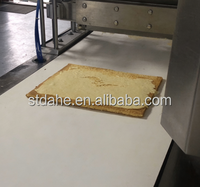 Nouvelle machine à gâteaux automatique pour faire des roulades suisses, des rouleaux de gâteaux, des garnitures à la crème, machine à gâteaux de qualité alimentaire pour boulangerie