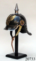 Casques d'armure en acier PICKELHAUBE allemands antiques