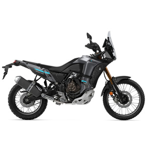 Motocicleta Yamaha Tenere 700 World Raid de doble propósito con suspensión robusta, frenos confiables y asientos ergonómicos cómodos para los conductores. - Product Image 5