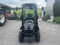 Livraison gratuite Solis Panther 26 HST Black Edition Mit Cabin 25HP 1.0 Ton Tracteur compact homologué EPA/CE