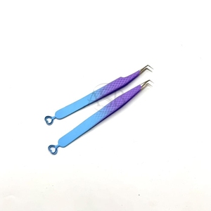 Pince à cils bicolore à poignée diamantée avec logo personnalisé Pince à cils en acier inoxydable durable Pointe en fibre pointue à 90 degrés Conception en forme de cœur - Product Image 2