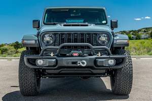 Wrangler Unlimited Rubicon 392 Edición Final 2024, 4x4, Motor Hemi V8 de 470 hp, Tracción Total Permanente, Color Anvil Exterior - Product Image 2
