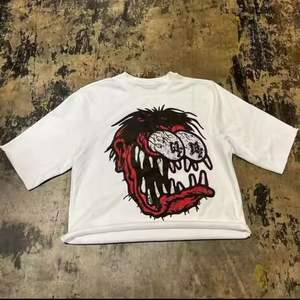 Vêtements et accessoires>> Vêtements pour hommes>> T-shirts pour hommes - Product Image 4