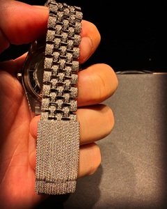 Reloj de Diamantes Personalizado Más Vendido del Mundo, Reloj de Moissanita con Incrustaciones de Diamantes, Color D VVS, Reloj Automático Redondo para Hombre - Product Image 4