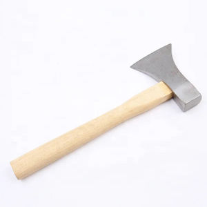 Hache de jardin de haute qualité avec manche en bois poli pour couper du bois et des os - Product Image 1