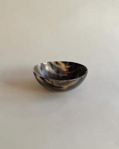 Tazón de Cuerno Natural Pulido a Mano, Estilo Animal, Diseño Personalizado, Ecológico, Europeo, para Servir Ensaladas o Frutas - Product Image 2