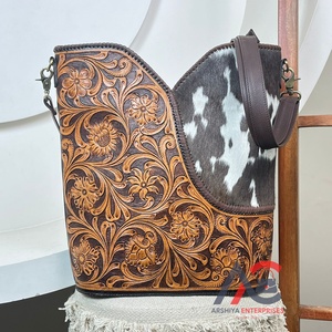 กระเป๋าสะพายคาดลำตัวหนังวัวสำหรับผู้หญิงกระเป๋าถือสำหรับเดินทางแบบลำลองสินค้ามาใหม่2025ออกแบบได้ตามที่ต้องการ - Product Image 1