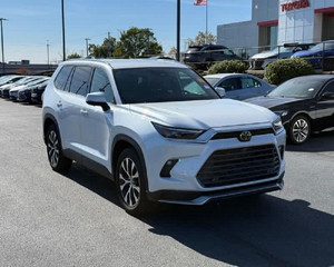 Toyota Grand Highlander Limited AWD 2024 d'occasion en excellent état - Prêt à être expédié - Product Image 6