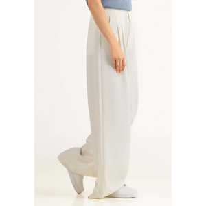 Pantalon coupe droite en tissu crêpe WM-TRC-SS26-604 - Product Image 4