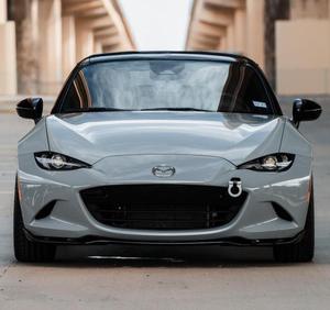 Mazda MX-5 Miata Club 2024 en Excelentes Condiciones, Transmisión Manual de 6 Velocidades, Color Gris Aerodinámico - Product Image 1