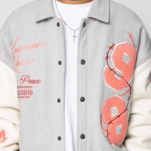 Chaqueta de Invierno Personalizada Casual Estilo Letterman para Hombre, Chaqueta Varsity de Béisbol con Logotipo Bordado en Lona y Cuero, Transpirable - Product Image 4