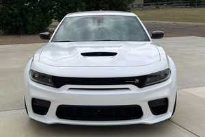 Dodge Charger Swin-ger Edición Especial 2024 Clean Inside Out Híbrido Turbo R15 con Paquete Widebody de Cuero - Product Image 2