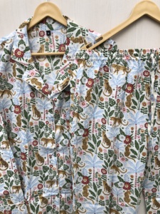 Pyjama en coton fleuri fait main, ensemble de pyjama en coton imprimé à la main, tenue de nuit indienne florale en coton - Product Image 2