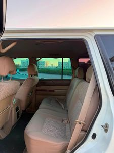 นิสสัน ปาโทรล ซาฟารี 4800 VTC SUV สีขาว ปี 2011 รถกระบะแบบออฟโรดมือสอง |   พร้อมส่งออก - Product Image 3