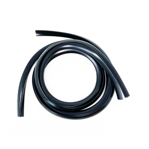 Cuentas de goma negras para el protector de piernas de Lambretta J50 Special - Product Image 1