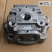 39Q6-11281 39Q6-11280 Penutup Motor Ayun Casing Katup untuk Excavator Hyundai R210-9 R220-9 Penggantian Casing Motor Hidrolik Slew