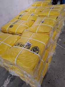 Tissu en maille de bâche PE de taille personnalisée le plus vendu Style uni avec oeillets imperméables Meilleur prix pour une utilisation extérieure polyvalente - Product Image 5