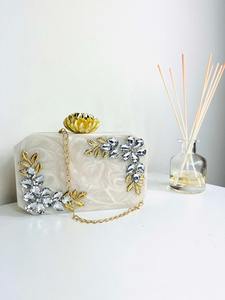 Bolso de Mano Rectangular de Resina Pulida, Ecológico y de Lujo, con Adornos Florales, para Novia, Regalo de Boda, Diseño de Diseñador - Product Image 5