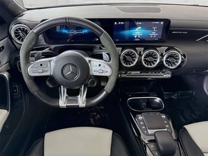 Usado 2022 Mercedes-Benzz AMG CLA 35 4MATIC - Product Image 3