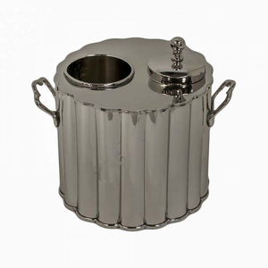 ถังแช่ไวน์โลหะสีเงินทันสมัย รูปทรงวงรี ทำจากอะลูมิเนียม ใส่ไวน์ได้ 2 ขวด ลายดอกไม้ ดีไซน์หรูหรา เหมาะสำหรับงานบนโต๊ะ งานเลี้ยงต่างๆ - Product Image 6