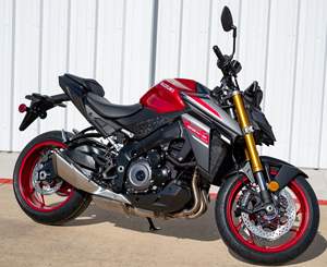 Ventes aux enchères 2026 GSXS1000 Street New (Motocyclette) - Product Image 3