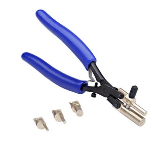 Outils et équipements de bijouterie Swanstrom, pinces à action parallèle pour la fabrication de fermoirs - Product Image 1
