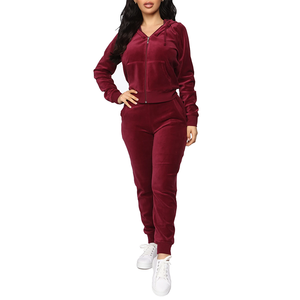 Conjunto Deportivo para Mujer con Sudadera Corta con Capucha y Pantalones Jogger, Estilo Desgastado con Lavado Ácido, 2026 - Product Image 5