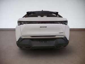 Peugeot 3008 GT MildHybrid DSG6 1.6L Essence 181 CV SUV d'occasion en bon état, sièges en cuir, toit ouvrant panoramique, phares à LED - Product Image 3