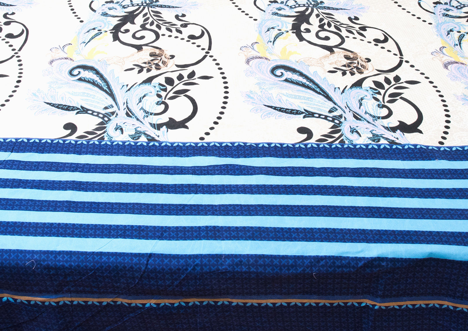 สีเดียวกันในภาพ