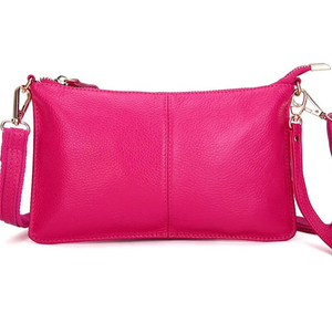 Pochette élégante en cuir noir avec fermeture éclair et bandoulière pour un usage quotidien - Product Image 2