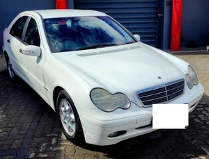 MERCEDES-BENZ C-CLASS C200K CLASSIC AUTO d'occasion 2003, conduite à gauche/droite - Product Image 2