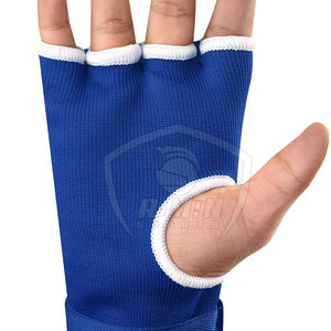 Guantes de Boxeo de Estilo Moderno, Personalizables y Cómodos, Diseño Personalizable para Trabajo al Aire Libre, Hechos en Pakistán - Product Image 4