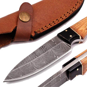 Cuchillo Skinner Multifuncional Burraq Personalizado OEM Hecho a Mano de Acero de Damasco de 2mm de Grosor y 9 Pulgadas con Mango de Madera y Funda de Cuero Perfecto - Product Image 2